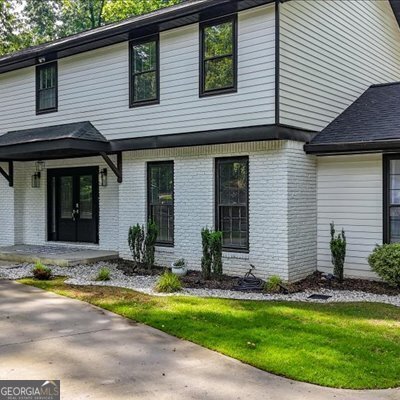 Building Photo - 3270 Brookview Dr