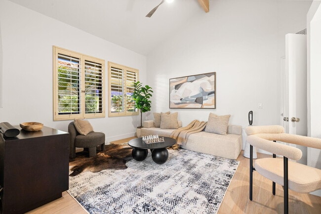 Building Photo - 47 N Kavenish Dr