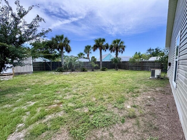 Building Photo - 130 Gulf Terrace Ln