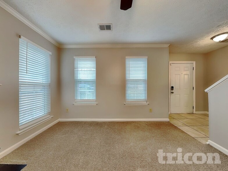 Building Photo - 1399 Ling Dr