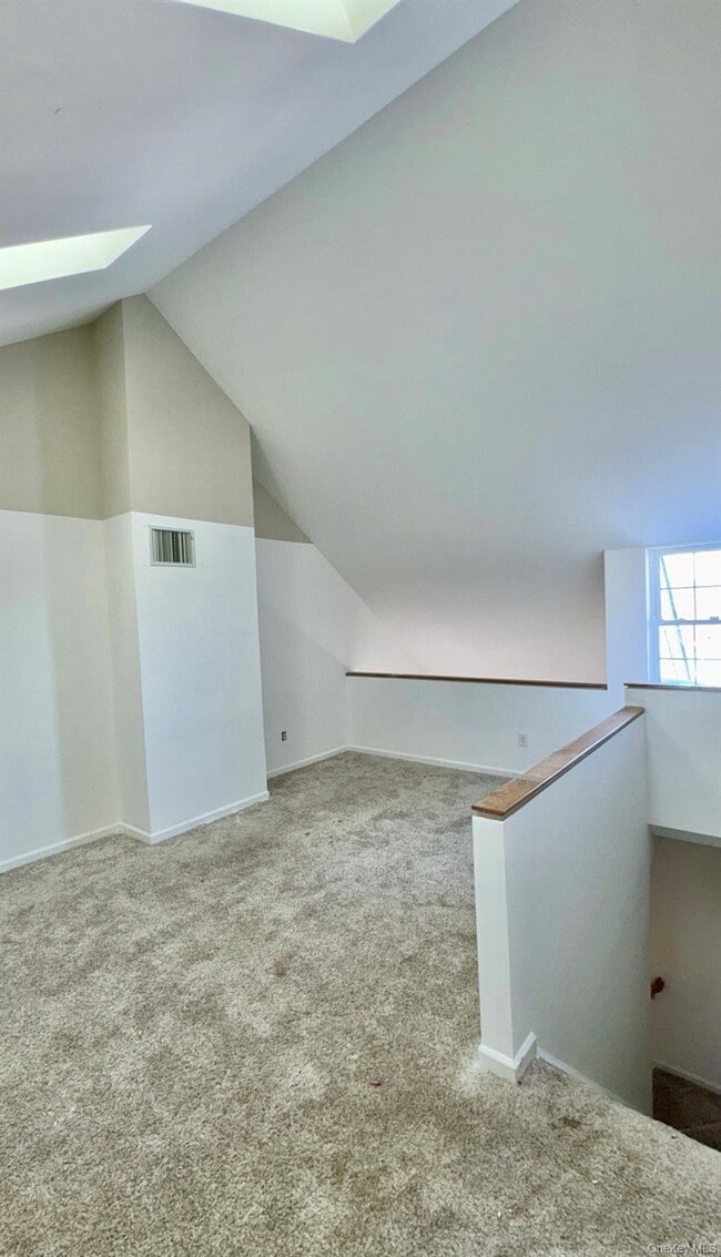 Building Photo - 54 Crystal Hill Dr