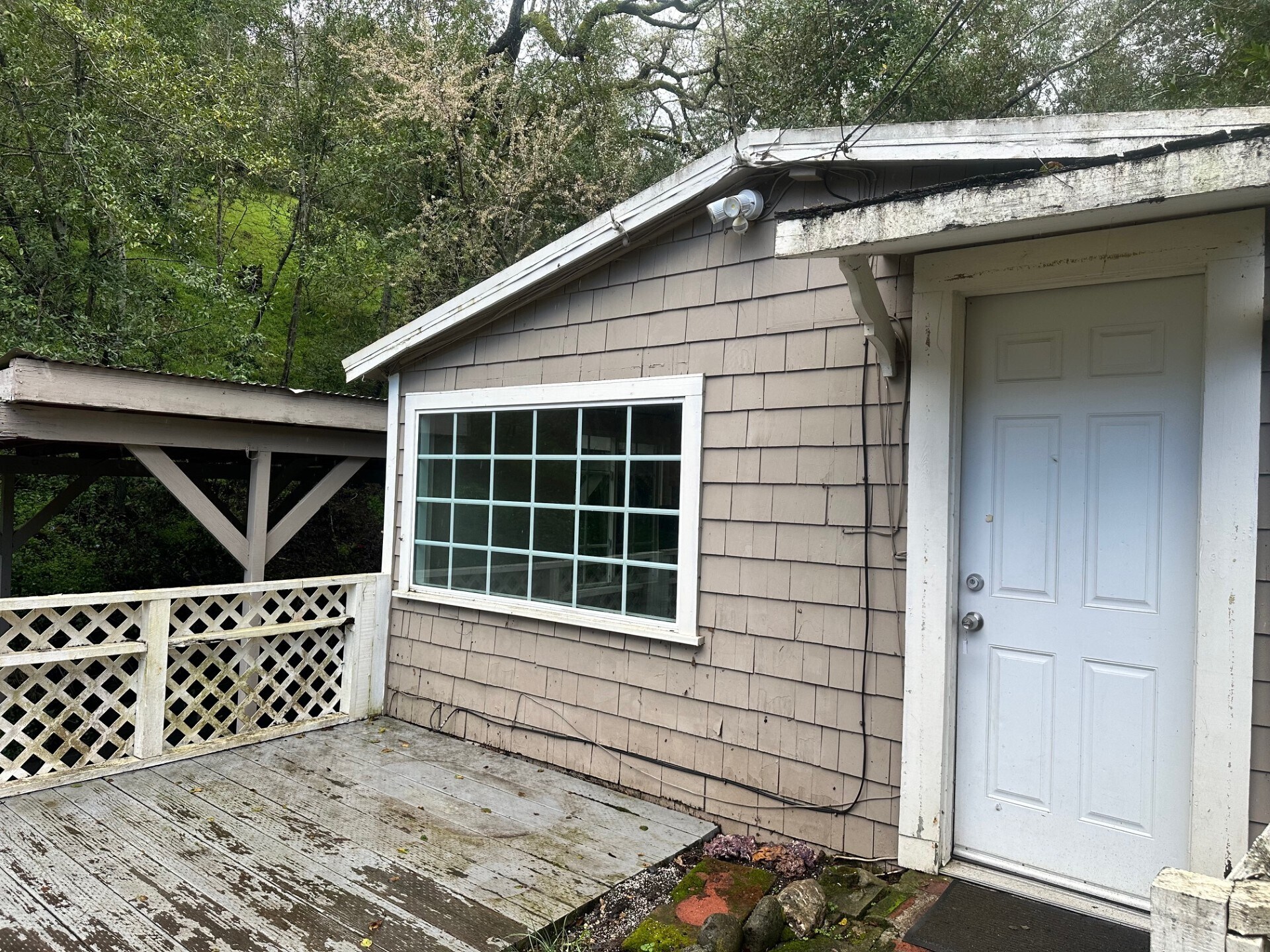 Building Photo - 16220 Greenwood Ln