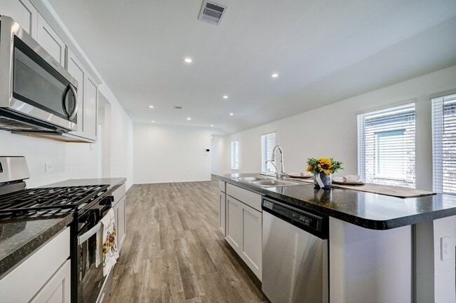 Building Photo - 5314 Castlebury Meadows Dr
