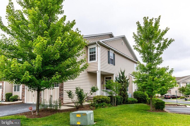 Building Photo - 27 Braeburn Dr