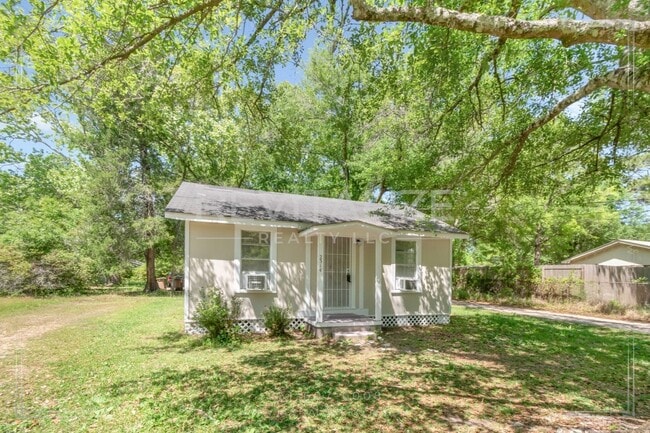 Building Photo - Newly Updated 1 Bed/1 Bath House in Mobile!