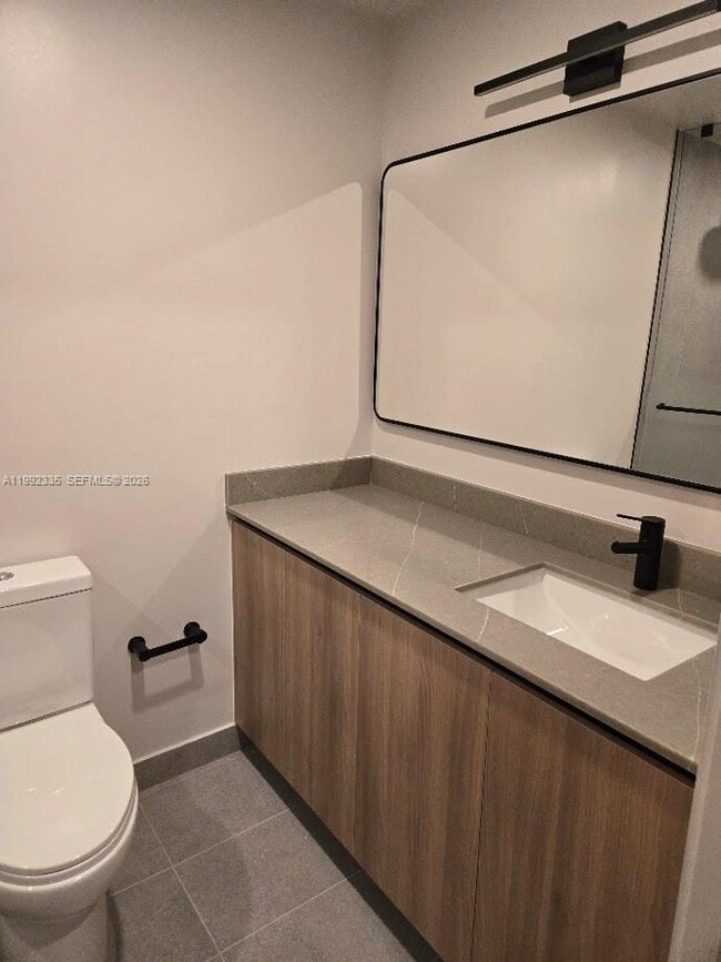 Building Photo - 121 NE 5th St