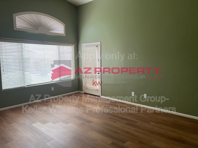 Building Photo - 17851 W Eugene Terrace