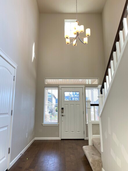 Building Photo - 2230 Hidden Creek Ct