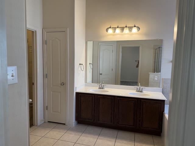 Building Photo - 5121 Hidden Knolls Dr