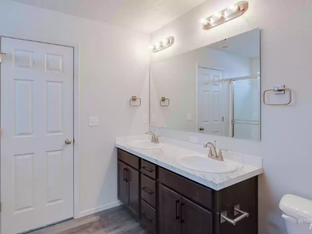 Building Photo - 2523 E Moon Eye Dr