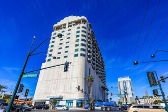 Building Photo - SOHO Lofts Located On The Famous Las Vegas...