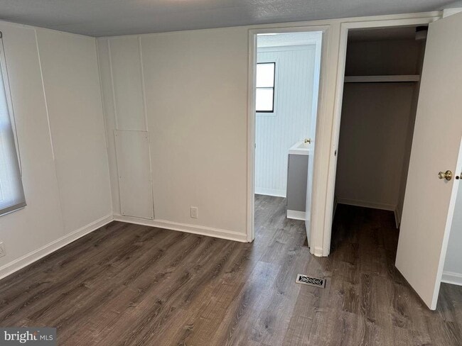 Building Photo - 36991 Laws Point Rd