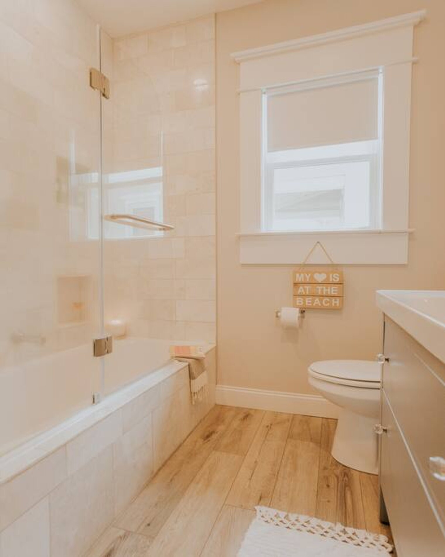 Building Photo - 3 S Surrey Ave