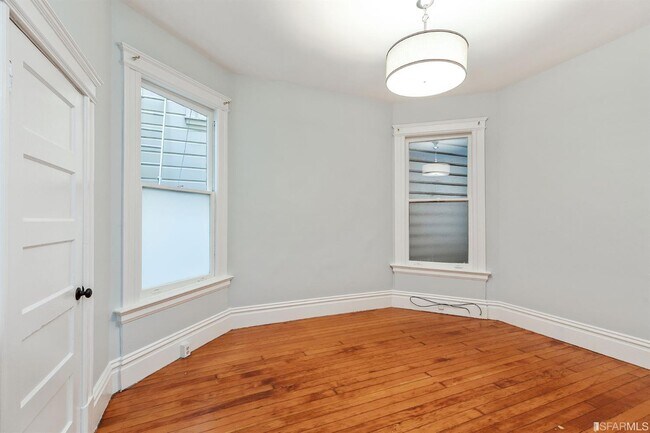 Building Photo - 958 Hayes St