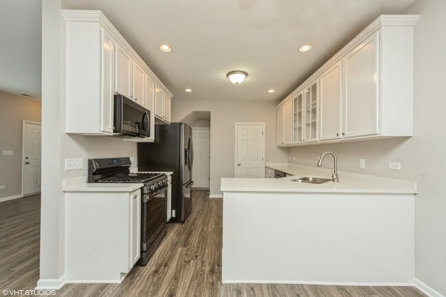 Building Photo - 2610 Williamsburg Dr