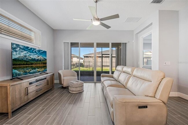 Building Photo - 2302 Datura Lp