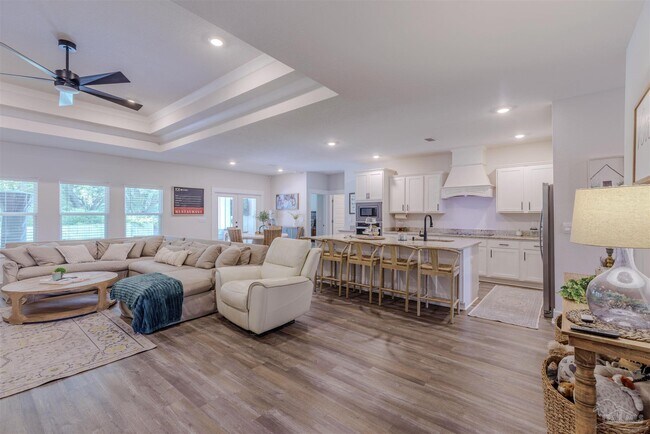 Building Photo - 4169 Equestrian Blvd