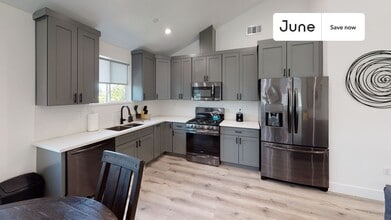 Building Photo - 564312 Auckland Ave