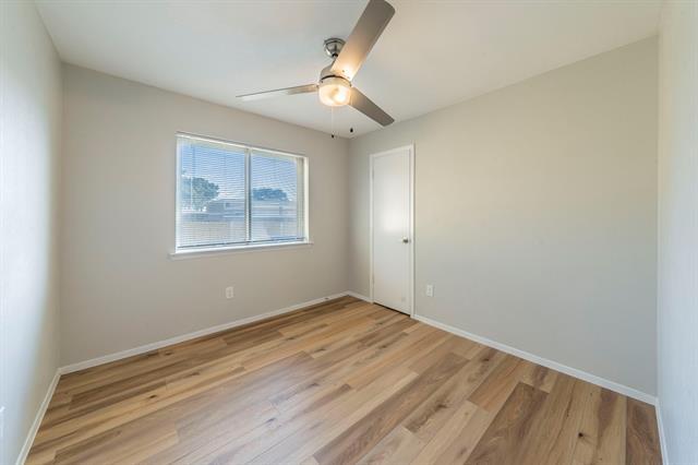 Building Photo - 802 Birchwood Dr