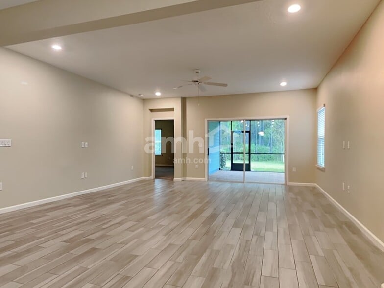 Building Photo - 225 Otero Point