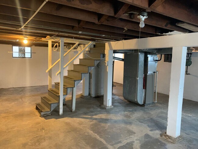 Building Photo - 188 S Westgate Ave