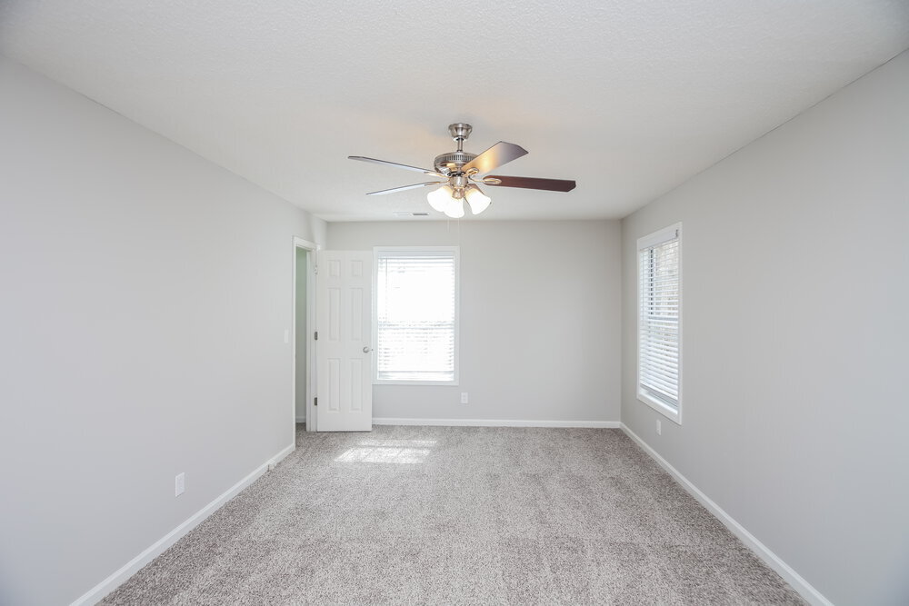 Building Photo - 1929 Knipe Dr SW