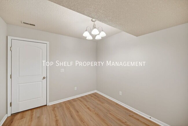 Building Photo - 9125 Greenspire Dr