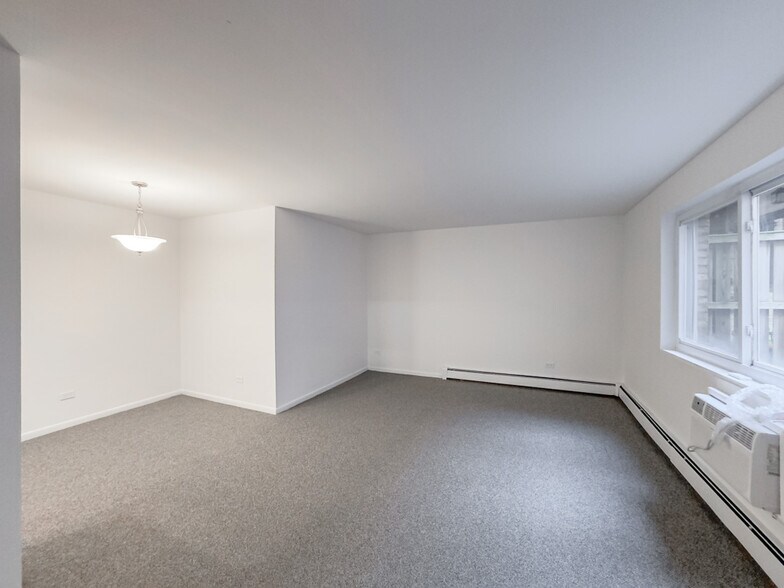 Building Photo - 520 Aldine