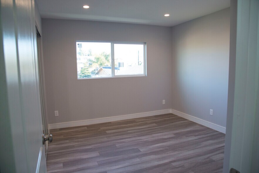 Building Photo - 6708 Morella Ave