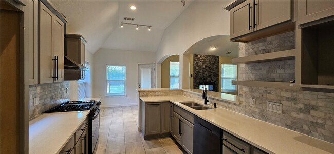 Building Photo - 13035 Bainbridge Trail