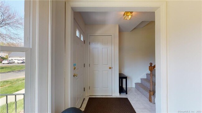 Building Photo - 1 Daventry Hill Ln