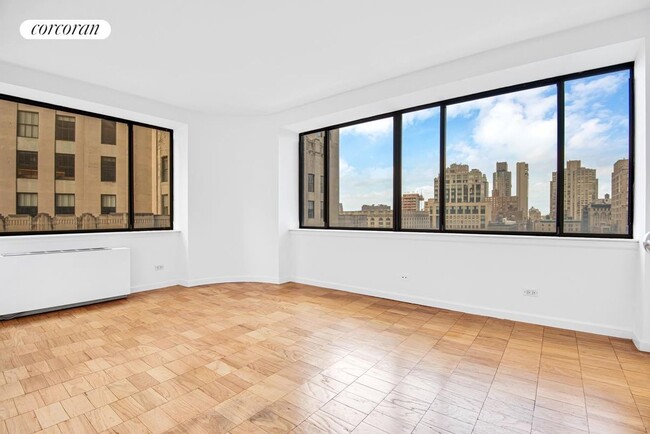 Primary Photo - 45 E 25th St