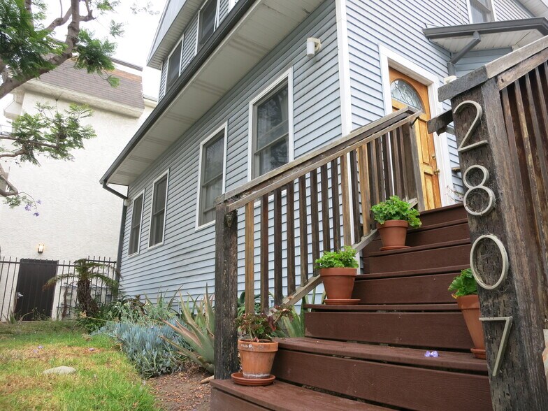 2807 2nd Street - 2807 2nd St