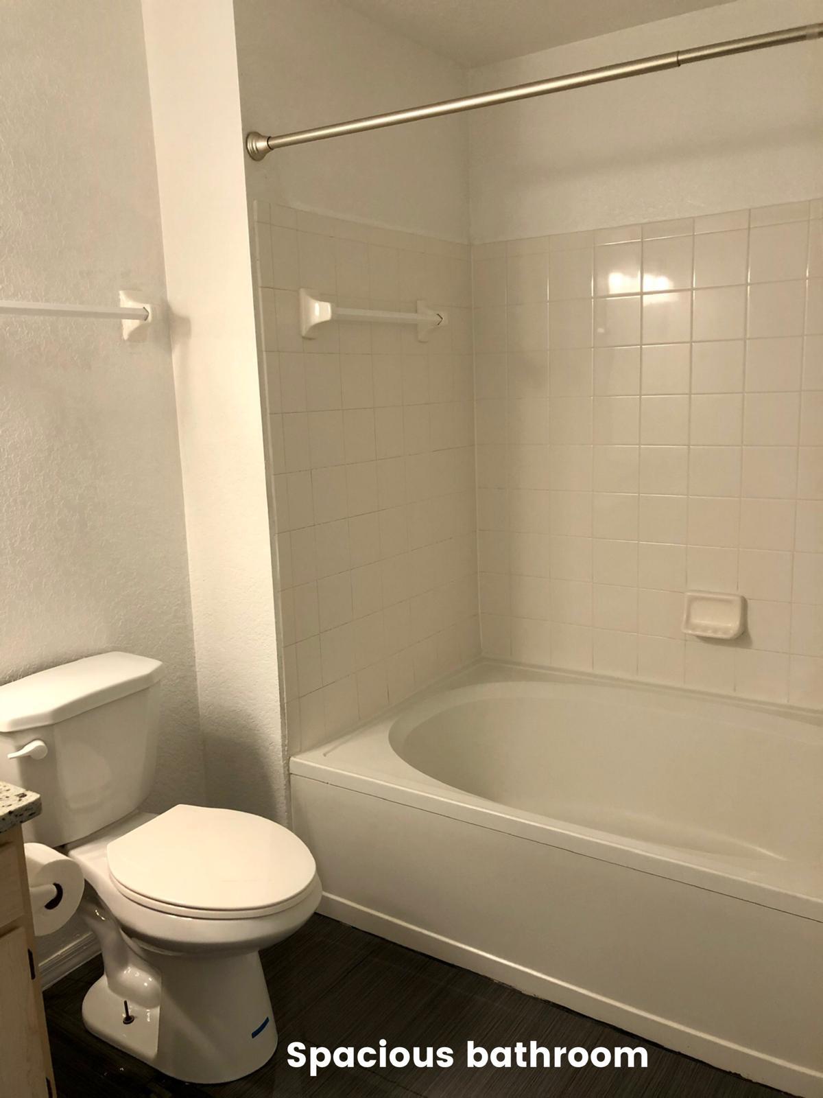 Building Photo - 4200 Summer Landing Dr