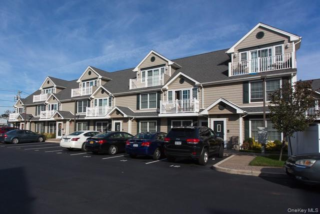 Building Photo - 60 Front St