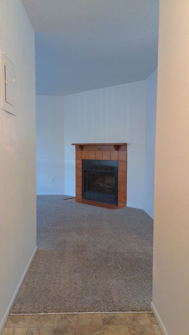 Building Photo - 3450 Cochran Dr