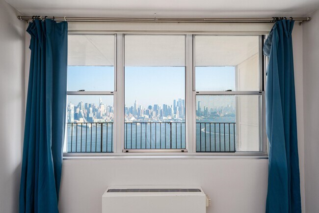 Building Photo - 6040 JFK Blvd E