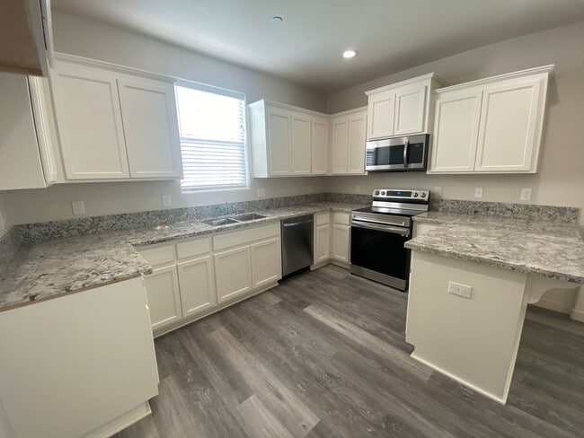 Building Photo - 6782 Jujube Ln