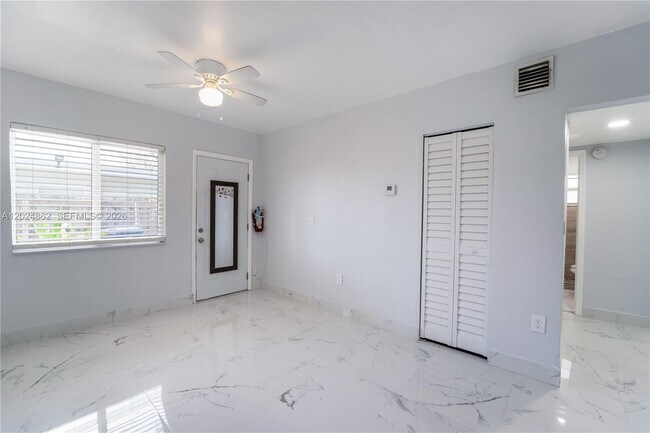 Building Photo - 22300 SW 117th Ave
