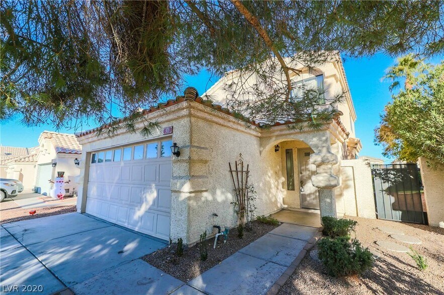 Exterior - 371 Lander Dr
