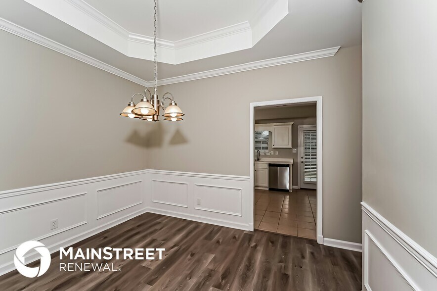 Building Photo - 1008 Lexington Dr