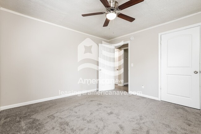 Building Photo - 7728 Aurora Dr