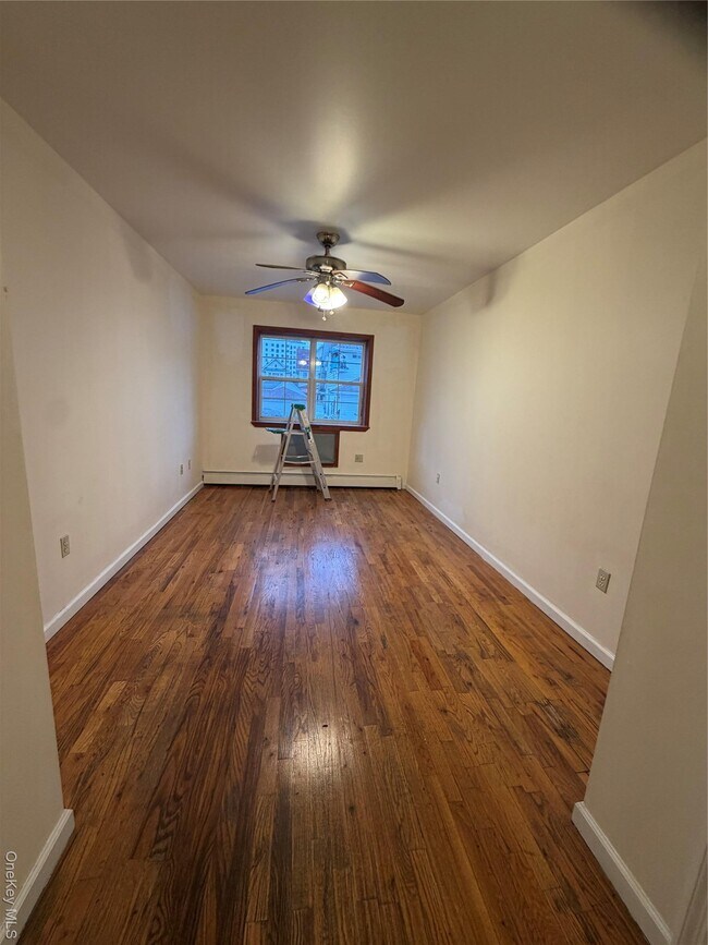 Building Photo - 17207 90th Ave