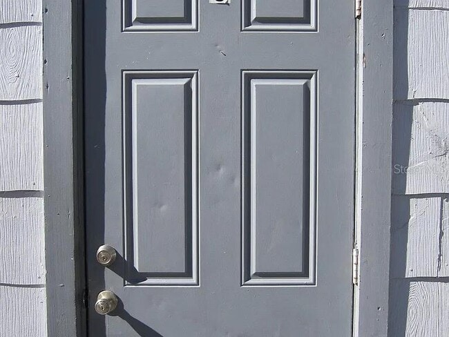 Building Photo - 28 N Grosse Ave