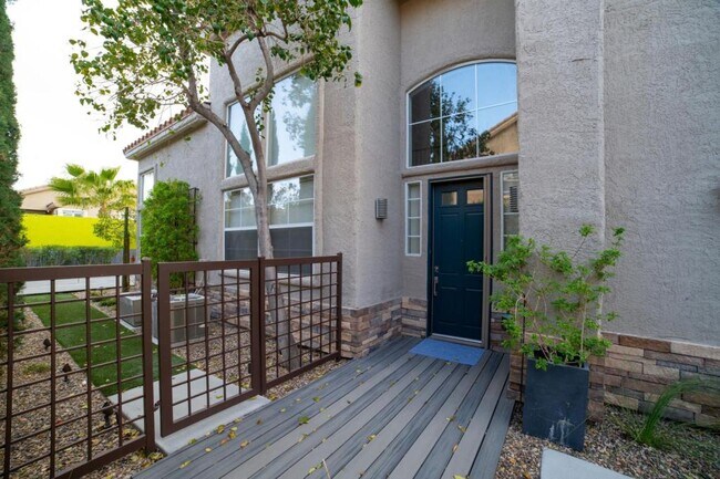 Primary Photo - 1352 Fox Acres Dr