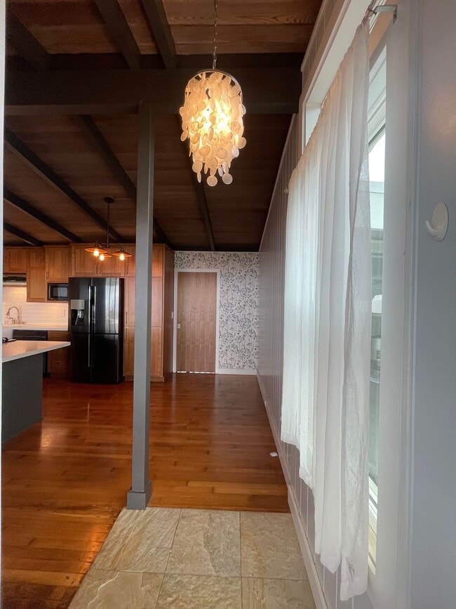 Building Photo - Kula Renovated Three Bedroom/Two Bathroom