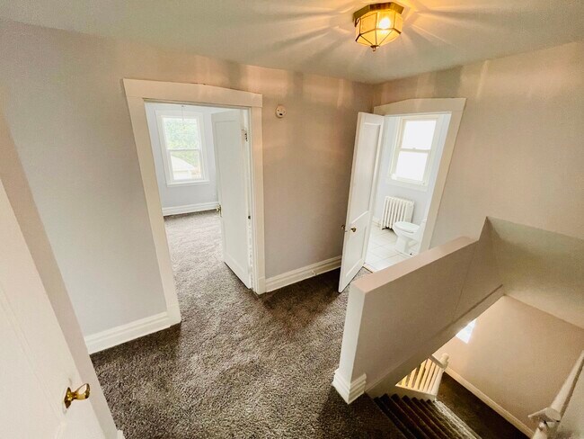 Building Photo - 3632 S 52nd Ct