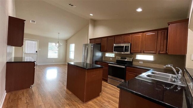 Building Photo - 1807 Colorado Bend Dr