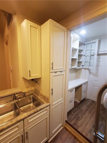 Building Photo - 5243 Tchoupitoulas St