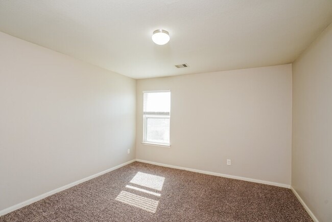 Building Photo - 21815 Octavia Way